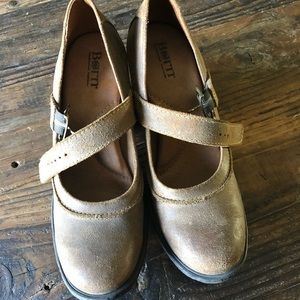 Born shoes